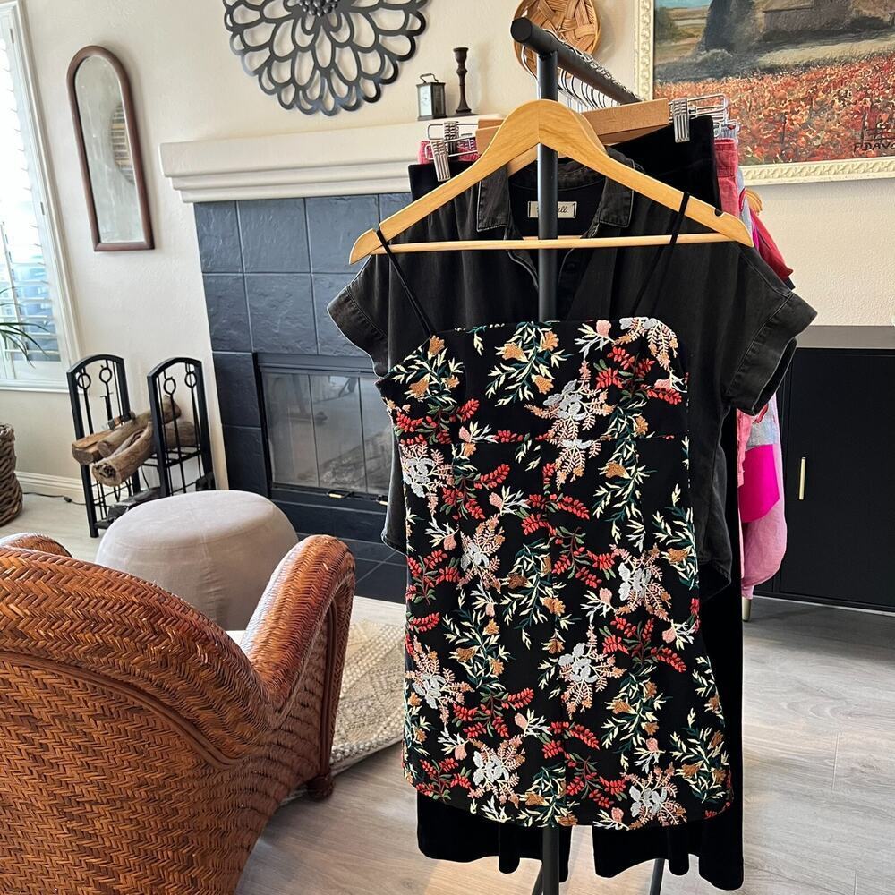 Urban Outfitters Dress Womens Size XS/S Black Pins & Needles Audrey Floral - Picture 16 of 16